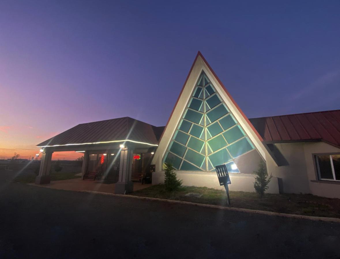 American Best Inn By Oyo I-35 Perry Near Lake Mcmurtry Bagian luar foto