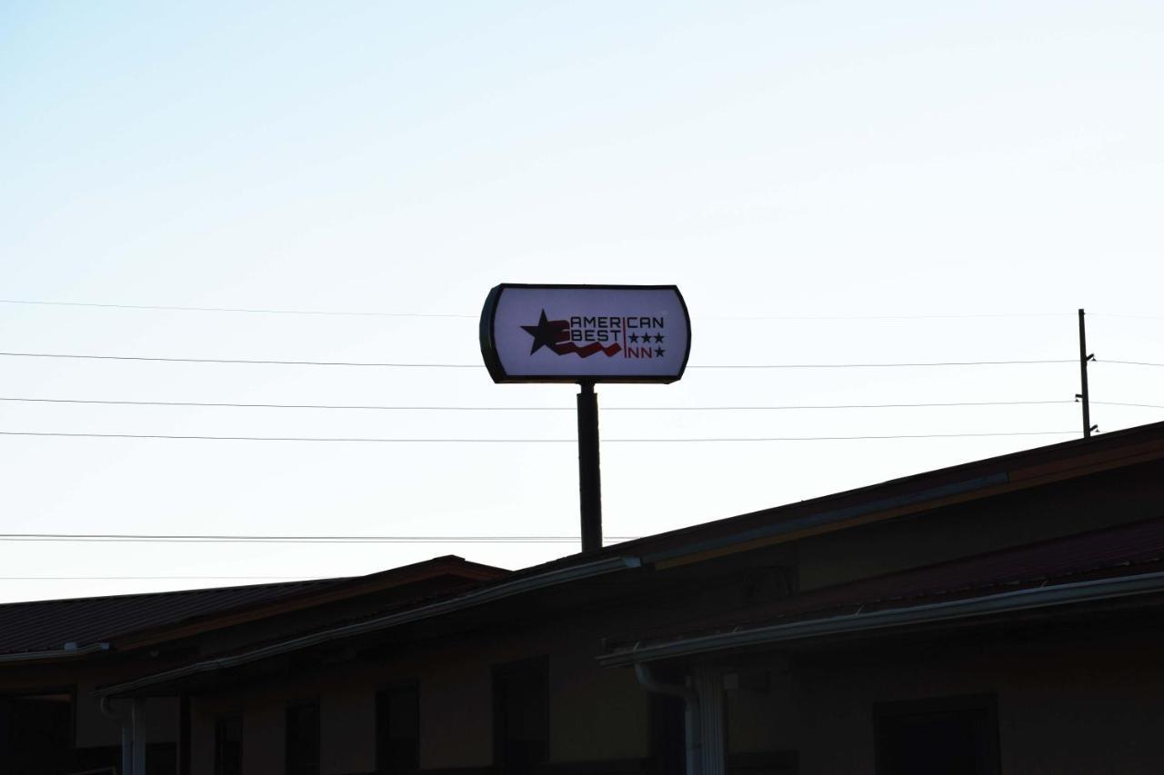 American Best Inn By Oyo I-35 Perry Near Lake Mcmurtry Bagian luar foto