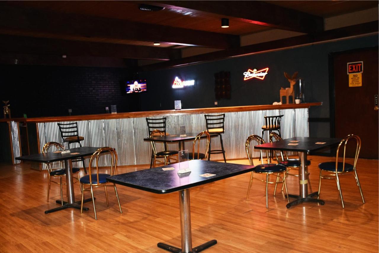 American Best Inn By Oyo I-35 Perry Near Lake Mcmurtry Bagian luar foto