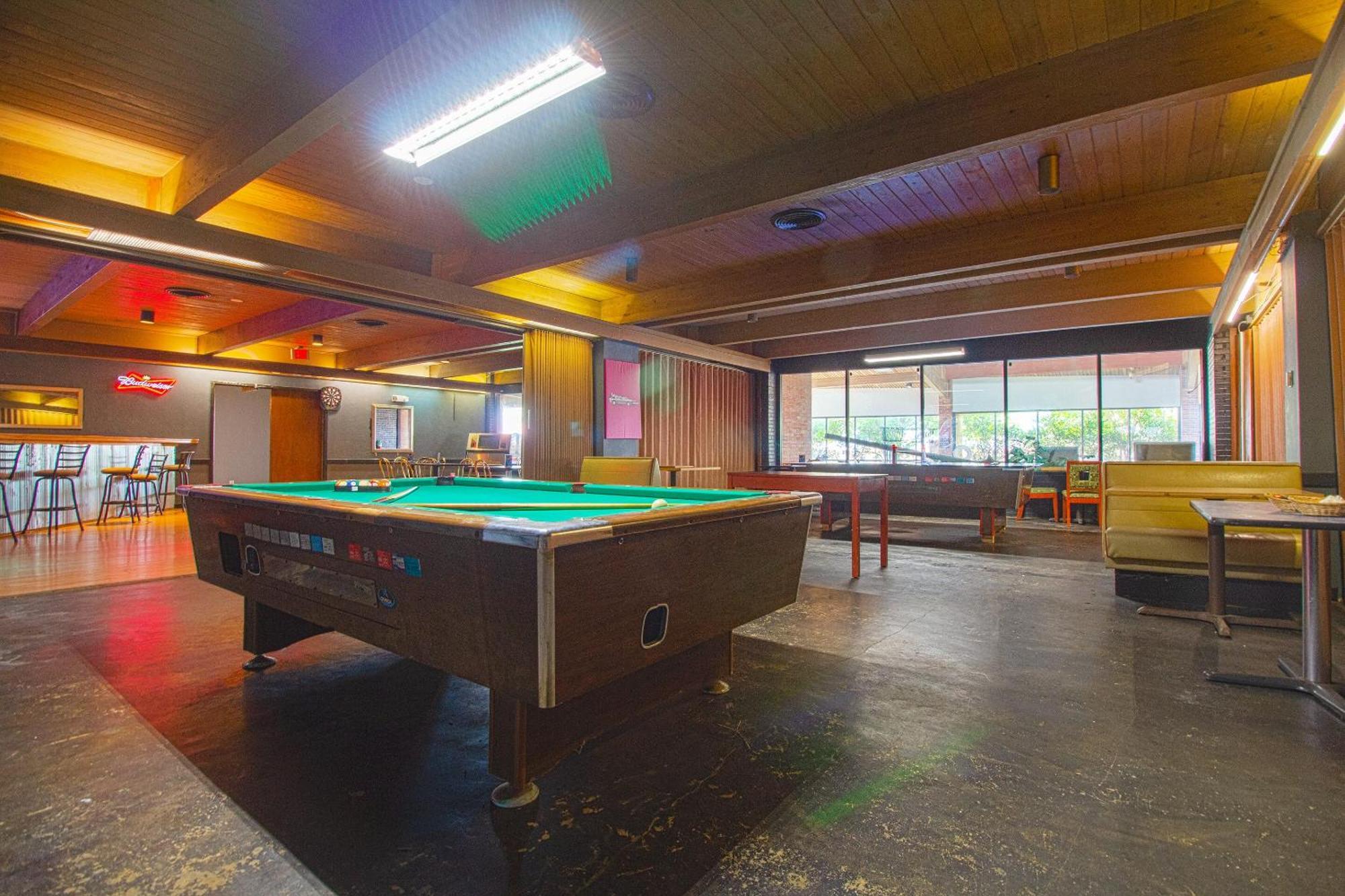 American Best Inn By Oyo I-35 Perry Near Lake Mcmurtry Bagian luar foto