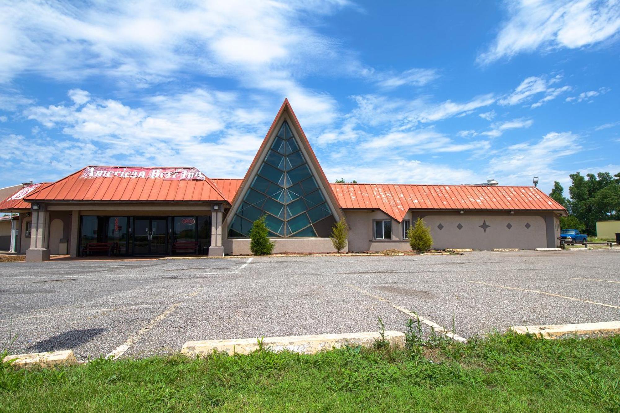 American Best Inn By Oyo I-35 Perry Near Lake Mcmurtry Bagian luar foto