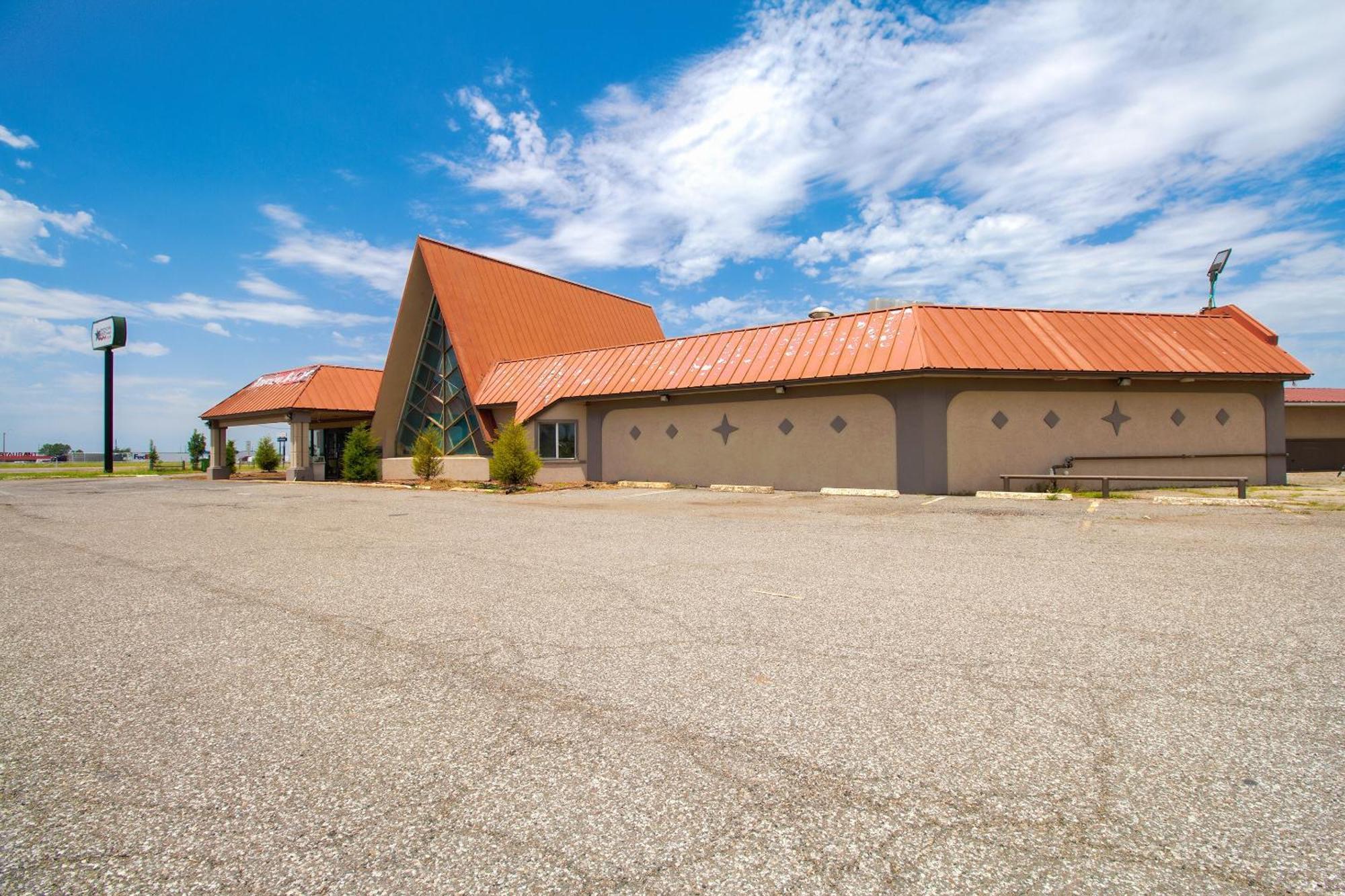 American Best Inn By Oyo I-35 Perry Near Lake Mcmurtry Bagian luar foto